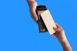 تلفن همراه جایگزین کارت بانکی می شود