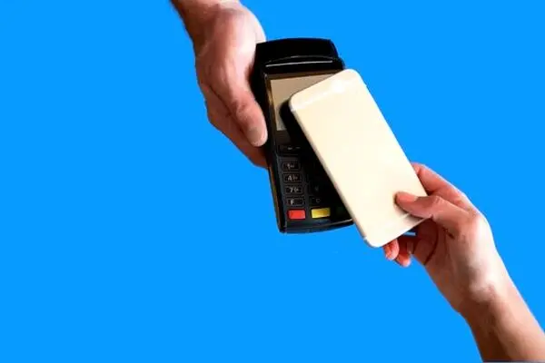 تلفن همراه جایگزین کارت بانکی می شود