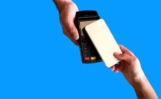 تلفن همراه جایگزین کارت بانکی می شود