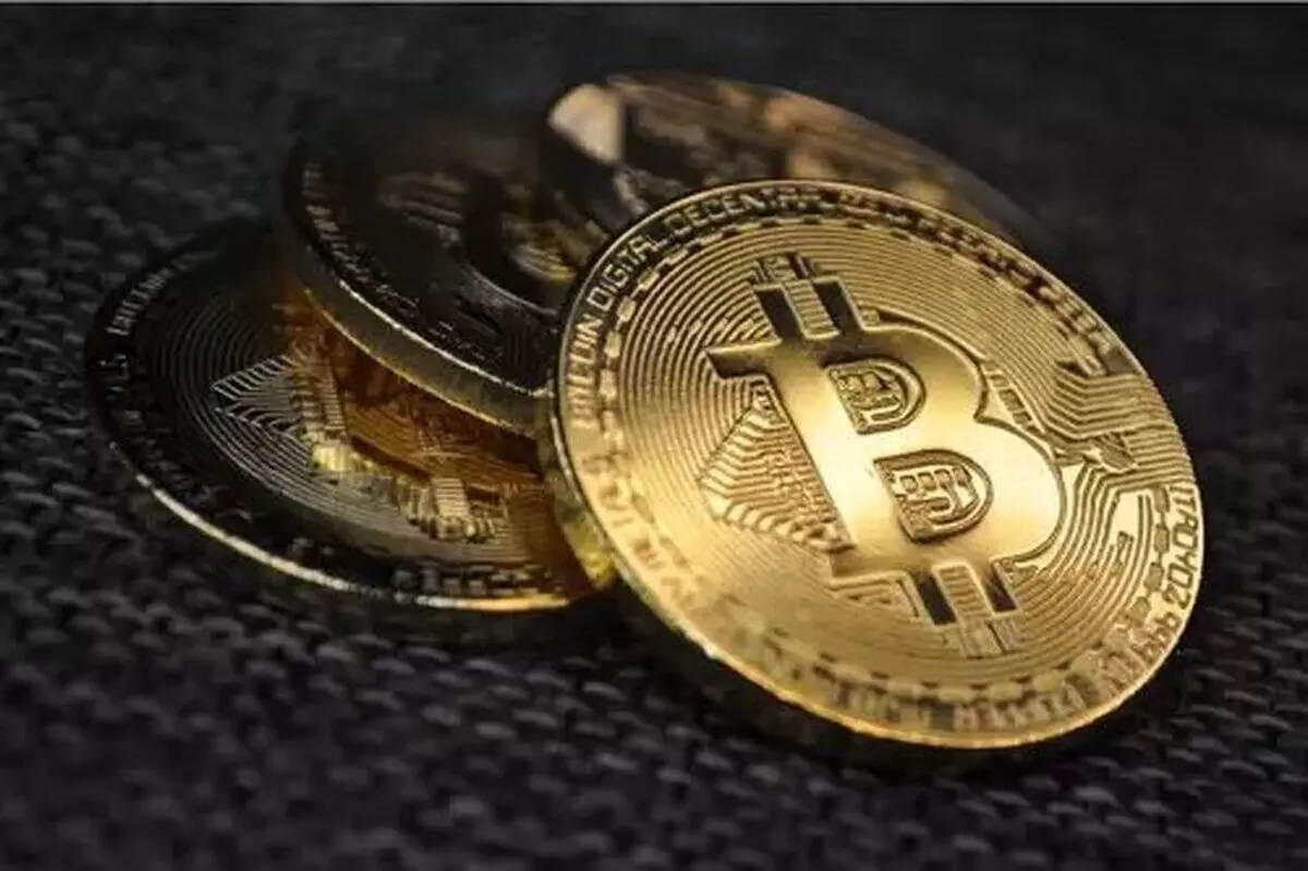 طلا بخریم یا بیت کوین ؟ پیشببنی بازار تا پایان سال
