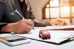 تاخیر بیمه گر در پرداخت خسارت چه ضمانت اجرایی دارد
