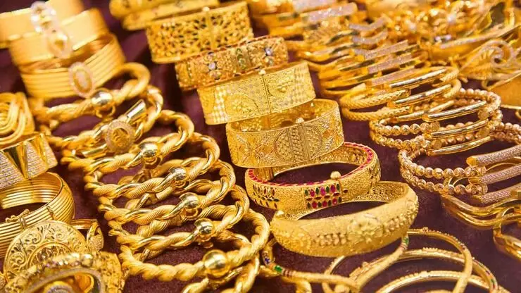 طلا سقوط کرد/ در بازار طلا سرمایه گذاری کنیم یا نه؟