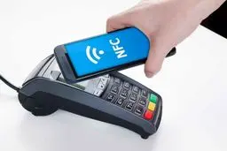 تکنولوژی NFC در کارت‌های بانکی چیست و چطور کار می‌کند؟