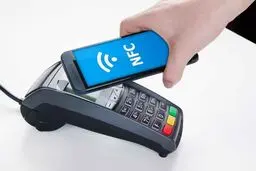 تکنولوژی NFC در کارت‌های بانکی چیست و چطور کار می‌کند؟