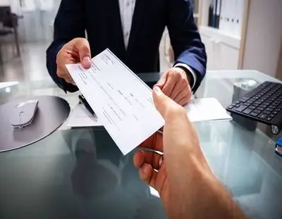 کدام چک مطمئن‌تر است؟ / توصیه مهم بانک مرکزی به مردم