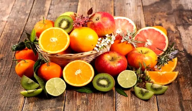 چرا نباید در مصرف میوه زیاده‌روی کرد؟