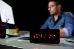 افزایش ساعات کار به جای جمعه‌کاری؟/ جایگزین روز قطع برق با توافق کارگر و کارفرما باشد