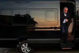 تکذیب فروش بنزین مخلوط به آب به خودروی رئیس جمهور