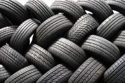 شروع افزایش قیمت لاستیک خودرو از امروز  ۱ بهمن ۱۴۰۴
