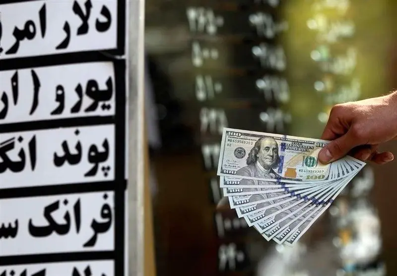 نرخ ارز در بازارهای مختلف 5 مهرماه/ دلار و یورو چند؟