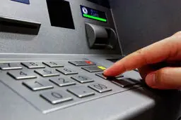 واریز اشتباهی پول به حساب دیگران جرم است یا فقط باید پول برگردانده شود؟