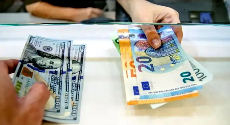 نرخ ارز در بازارهای مختلف 9 مهرماه/ ادامه گرانی دلار و یورو