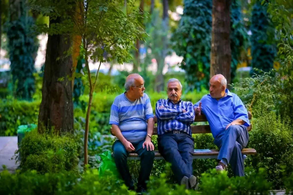 بازنشستگی اجباری این کارکنان/ وزارت اقتصاد دستور داد
