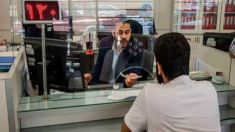 توضیحات دبیر شورای هماهنگی بانک های دولتی درباره فعالیت بانک ها در روز یکشنبه 25 خرداد