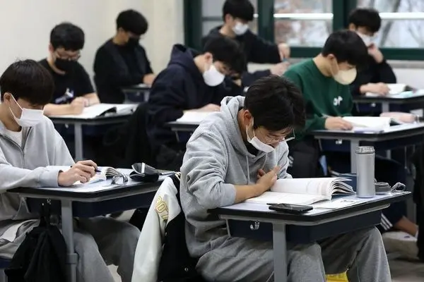 داوطلبان کنکور در گرداب بلاتکلیفی!