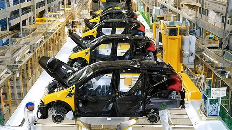 ضربه جنگ به خودروهای مونتاژی