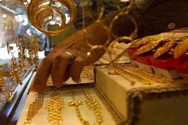 طلا بفروشم خانه بخرم؟ صبر کنیم یا امروز ملک را بخریم؟