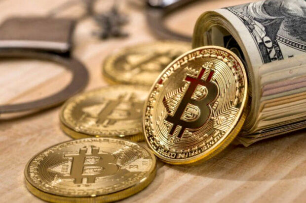 ۱۲ ماه ۱۲ رویداد تاریخی / از پرواز بیت‌کوین تا بلوای همسترکامبت