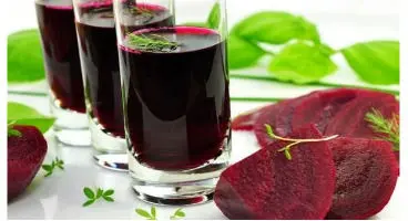 بهترین نوشیدنی‌ها برای داشتن سلامتی بعد از ۵۰ سالگی