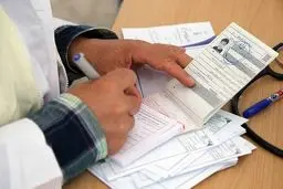  عواقب و مجازات استفاده از دفترچه بیمه درمانی دیگران