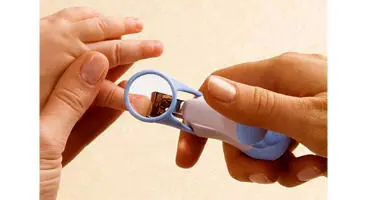 چرا هرگز نباید در شب ناخن ها را گرفت؟