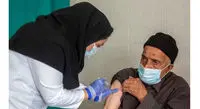 واکنش مخاطبان به مشکلات تزریق دز دوم واکسن کرونا به سالمندان / «تن آدم می‌لرزد»