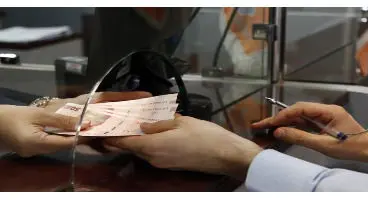 سقوط آزاد بی‌سابقه معاملات اوراق بدهی دولت در 1400