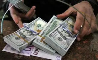 سهمیه فروش ارز به شرکت‌ها ۵ برابر شد/ سقف فروش ارز به بالای ۱۸ ساله‌ها + جزئیات 