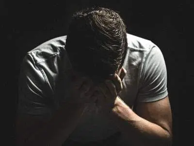 ۷ دلیلی که دائما احساس خستگی می‌کنید!