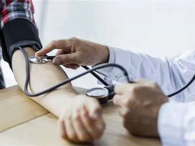 راهکارهای طب سنتی برای پایین‌ آوردن فشارخون