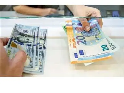 نرخ ارز در بازارهای مختلف 10 دی ماه/ دلار و یورو کاهشی شد