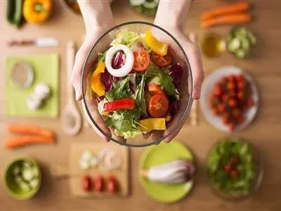 چه خوردنی‌هایی به افزایش طول عمر کمک می‌کنند؟