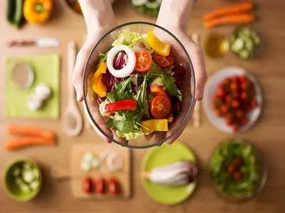 چه خوردنی‌هایی به افزایش طول عمر کمک می‌کنند؟