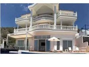 چقدر مالیات از خانه های لوکس گرفته شد؟