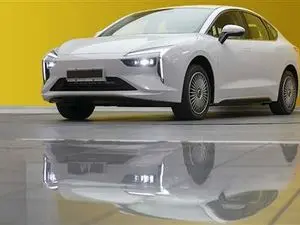 خبر جدید وزیر صمت درباره واردات خودرو / مردم هم می توانند این خودروها را ثبت نام و خریداری کنند