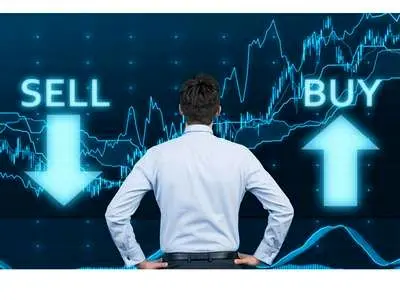 بخریم یا بفروشیم؟