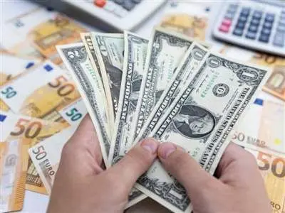 نرخ ارز در بازارهای مختلف 3 خرداد/ یورو کاهشی شد