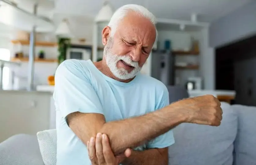 چند هشدار سلامتی برای افراد بالای ۵۰ سال