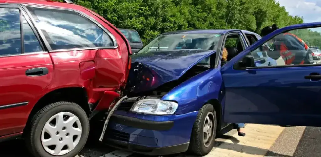بعد از تصادف این ۳ مدرک را حتماً نگه دارید