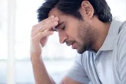 چه زمانی برای سردرد به پزشک مراجعه کنیم؟