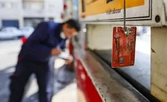 امکان ذخیره سهمیه بنزین خودروها نصف شد