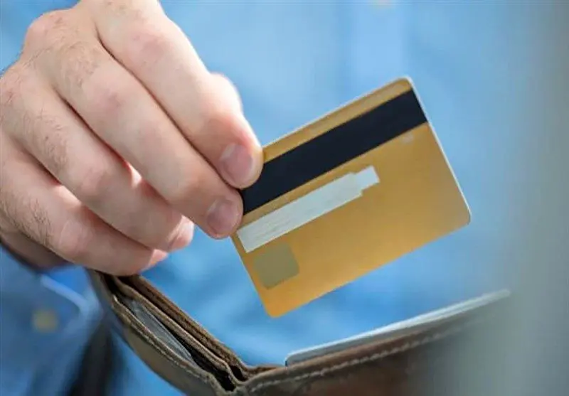 این اطلاعات در کارت بانکی را نباید در اختیار دیگران بگذارید