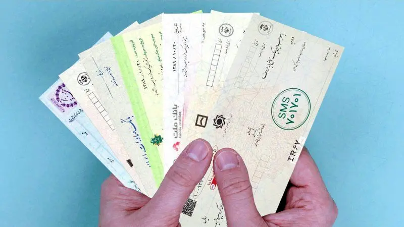 دارندگان چک بانکی بخوانند/ اعمال یک تغییر مهم درباره چک‌های بانکی