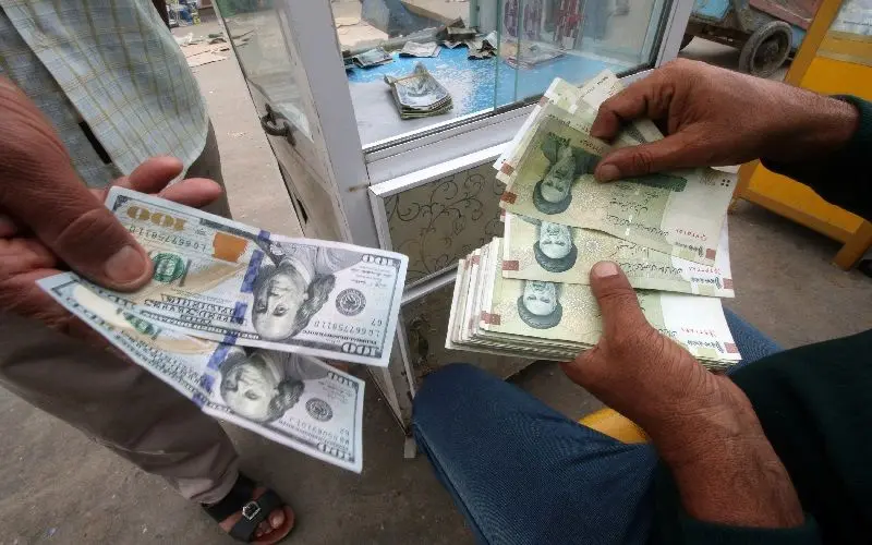 ریال ایران رکورد زد: نوسانات ارزی بی‌سابقه در تهران