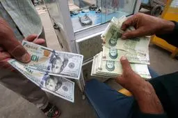 ریال ایران رکورد زد: نوسانات ارزی بی‌سابقه در تهران