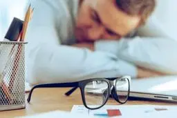 ۵ عادت به‌ ظاهر سالم که به سلامت شما آسیب می زنند