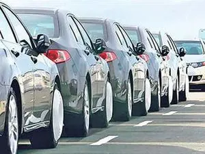 واردات خودرو برای همه ایرانیان آزاد شد