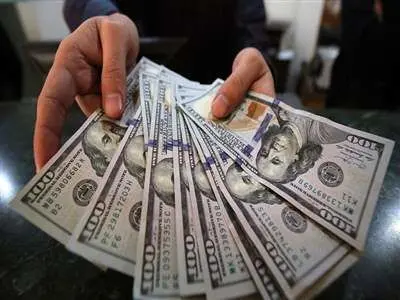 اختلاف قیمت ارز دولتی و آزاد