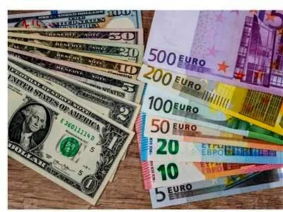 قیمت دلار و یورو در بازارهای مختلف 21 مهرماه/ دلار تغییر کانال داد