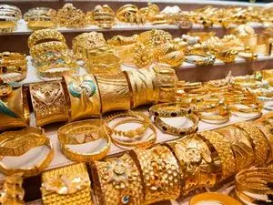 طلای آب شده بخریم ؟ / توصیههای کاربردی یک طلافروش به مردم
